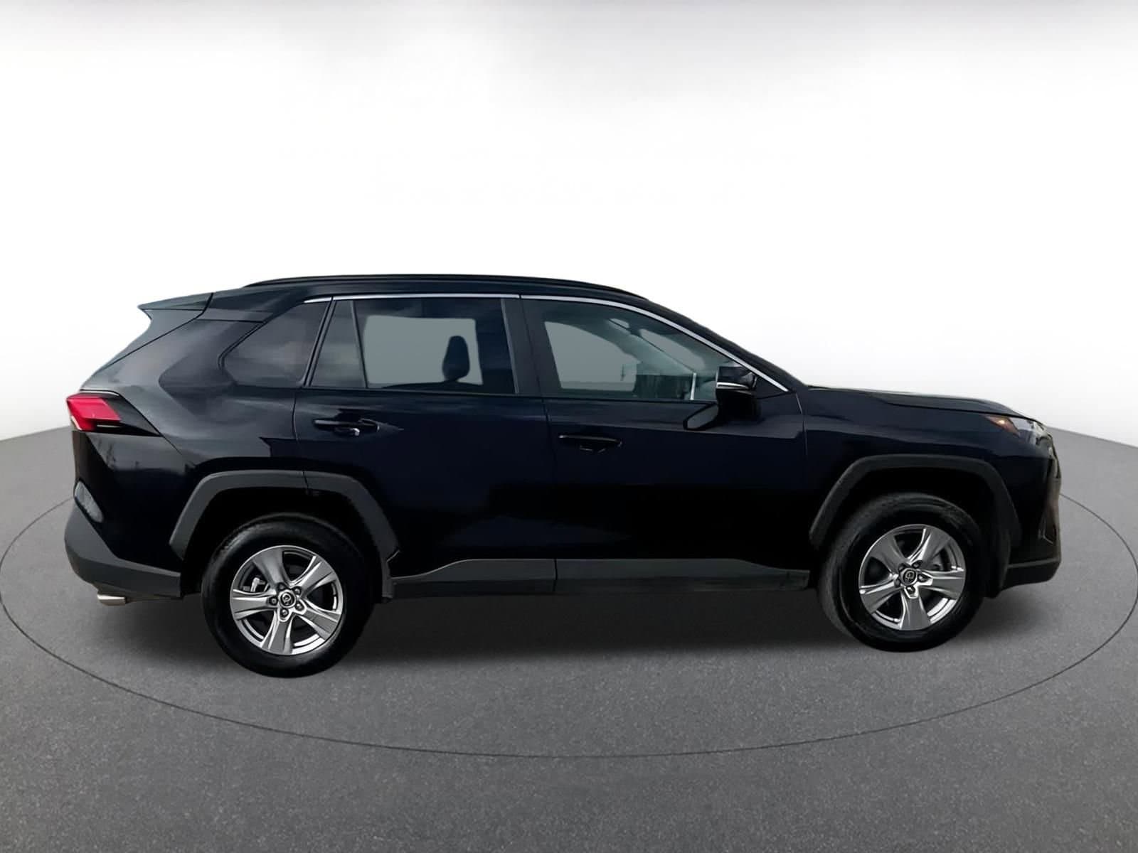 Thumbnail: 2025 Toyota RAV4 - 16