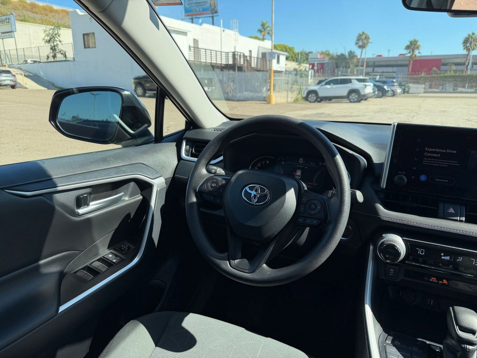 Thumbnail: 2025 Toyota RAV4 - 34