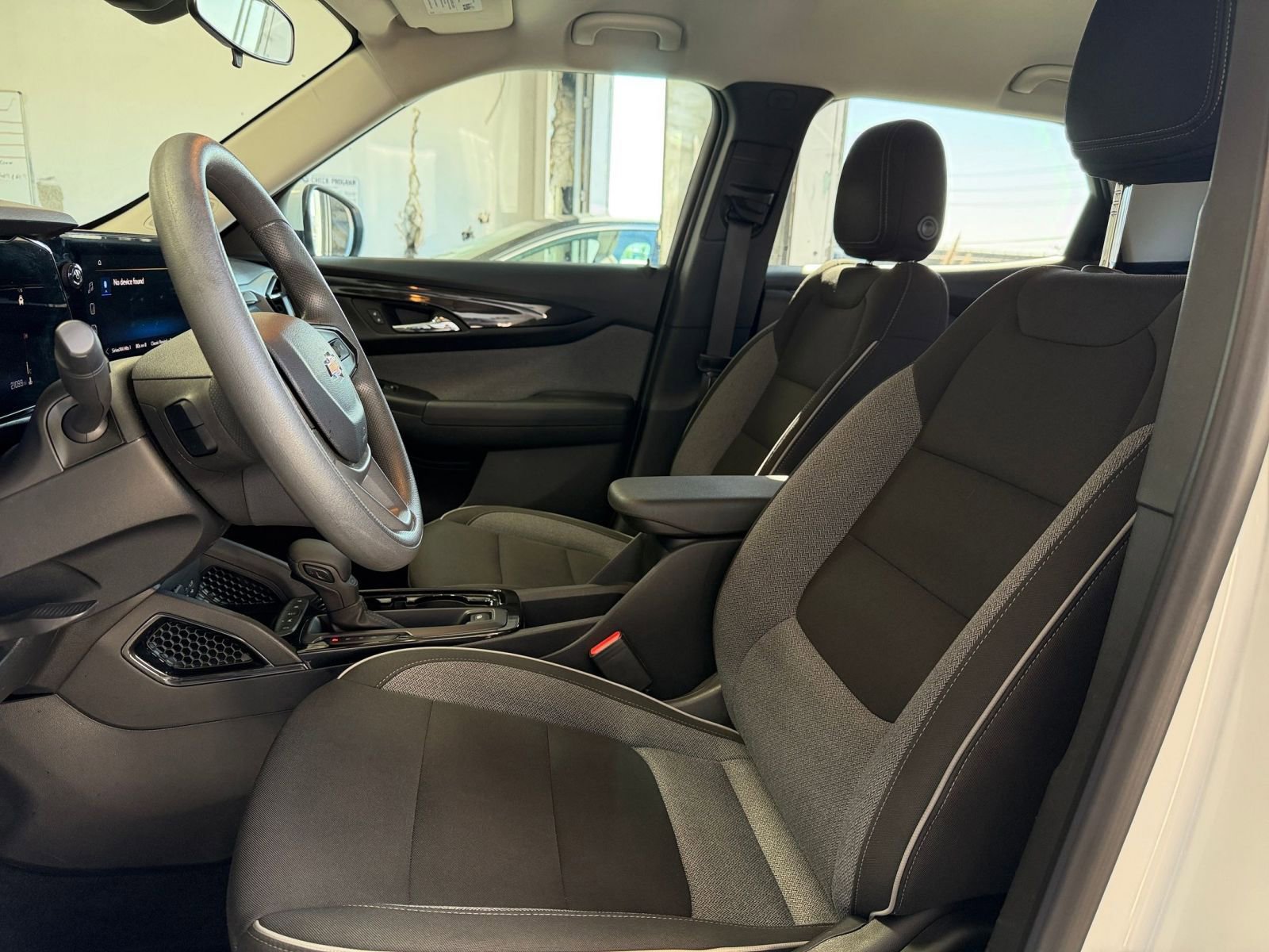 Thumbnail: 2025 Chevrolet TrailBlazer - 24