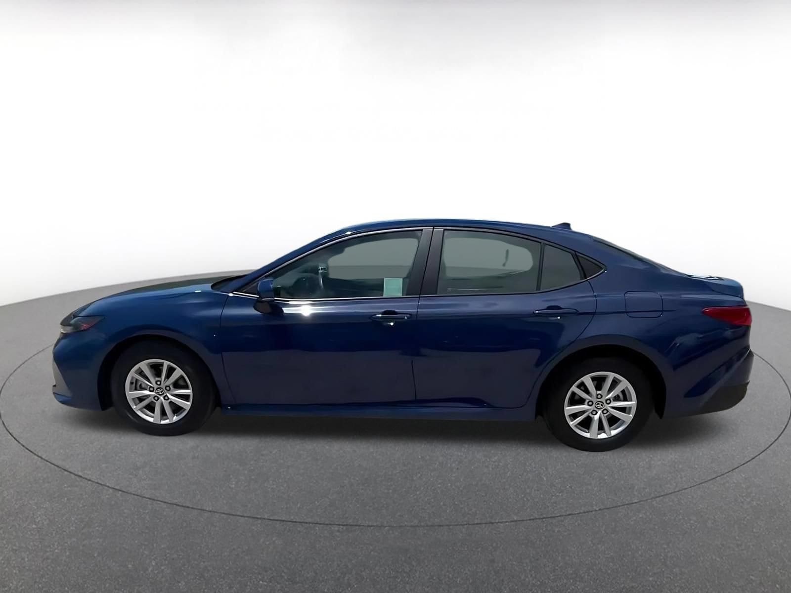 Thumbnail: 2025 Toyota Camry - 10