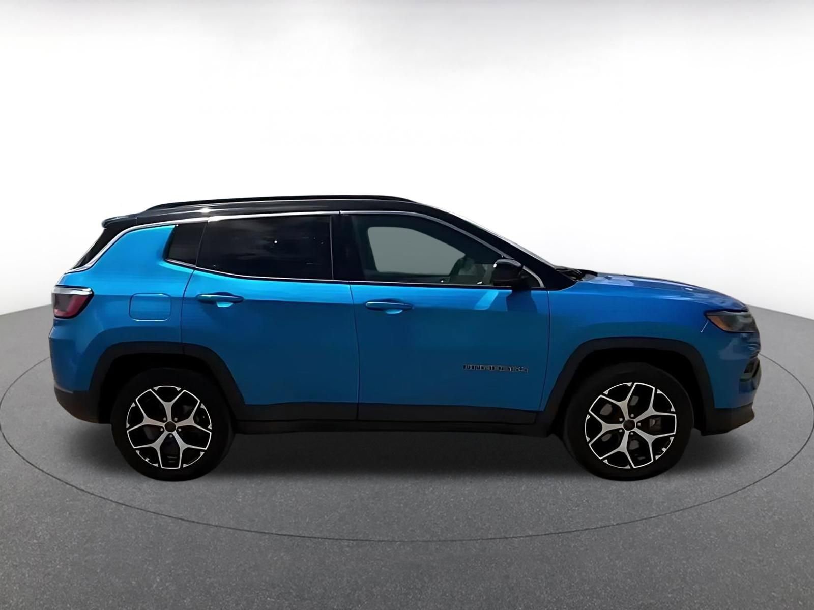 Thumbnail: 2025 Jeep Compass - 16