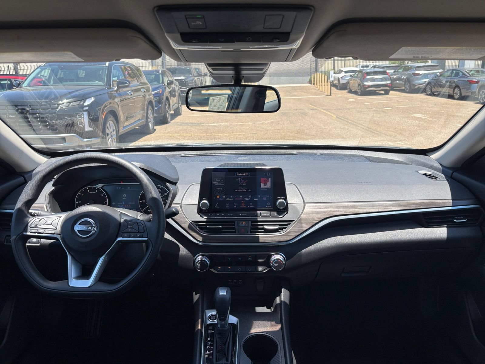 Thumbnail: 2025 Nissan Altima - 33
