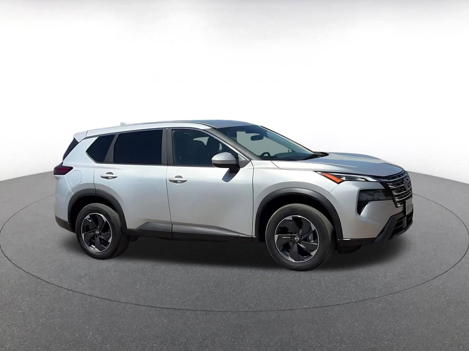 Thumbnail: 2025 Nissan Rogue - 2