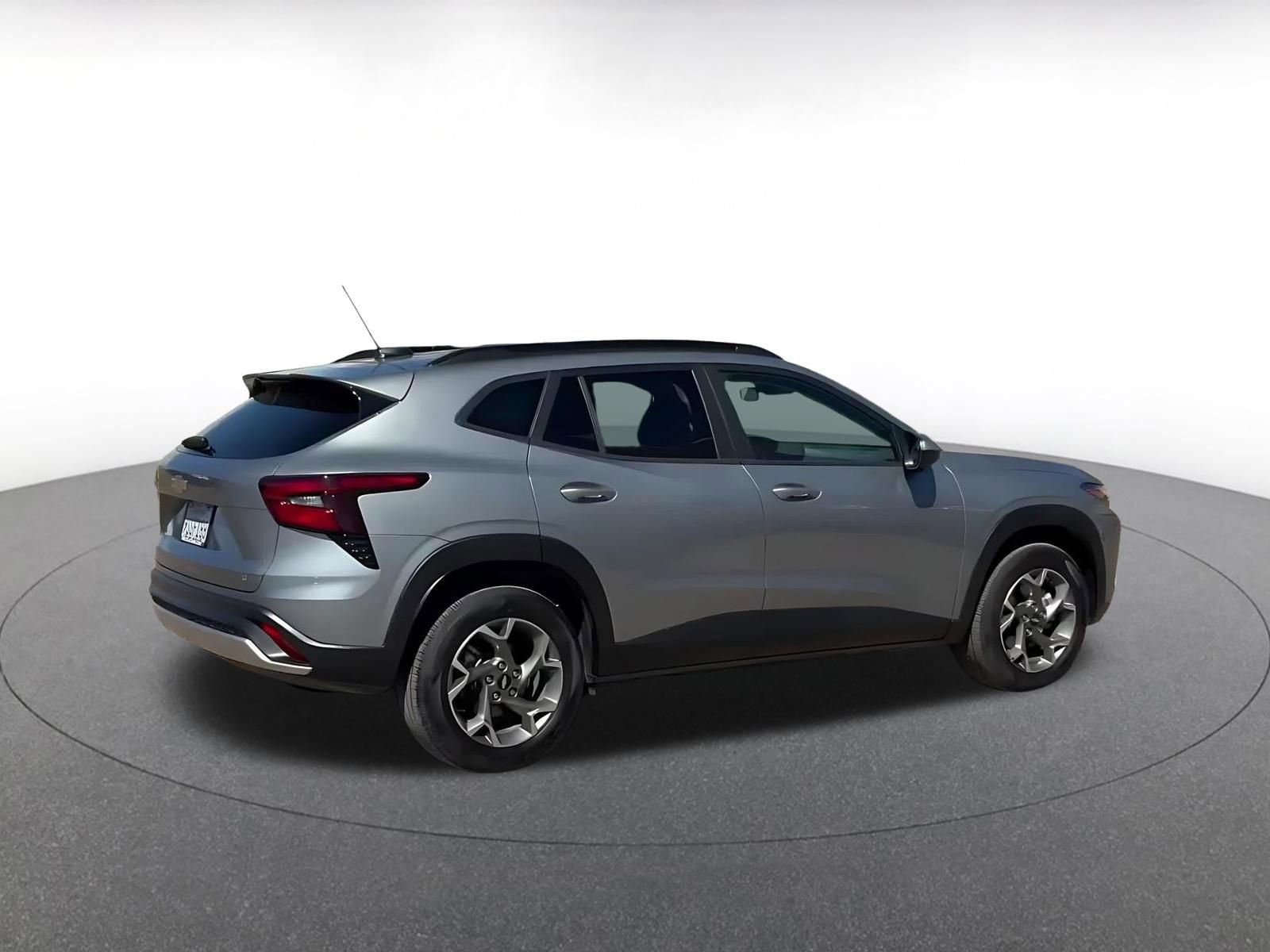 Thumbnail: 2025 Chevrolet Trax - 15