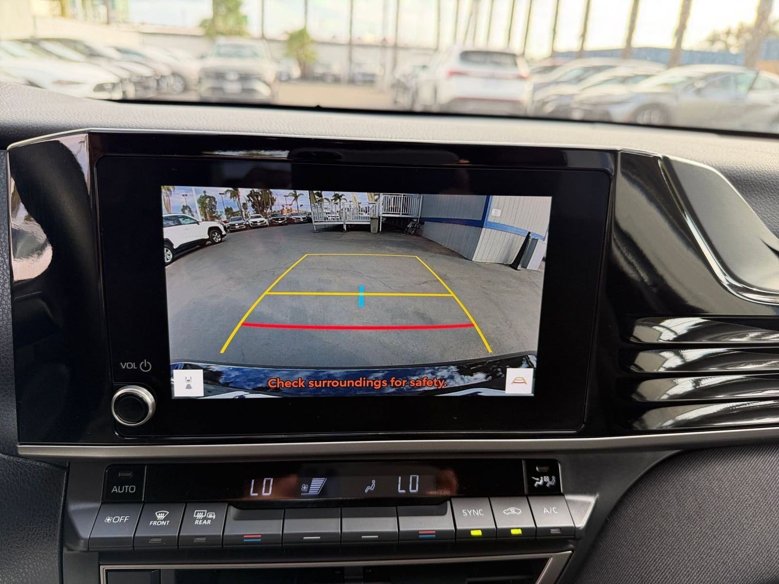 Thumbnail: 2025 Toyota Camry - 17