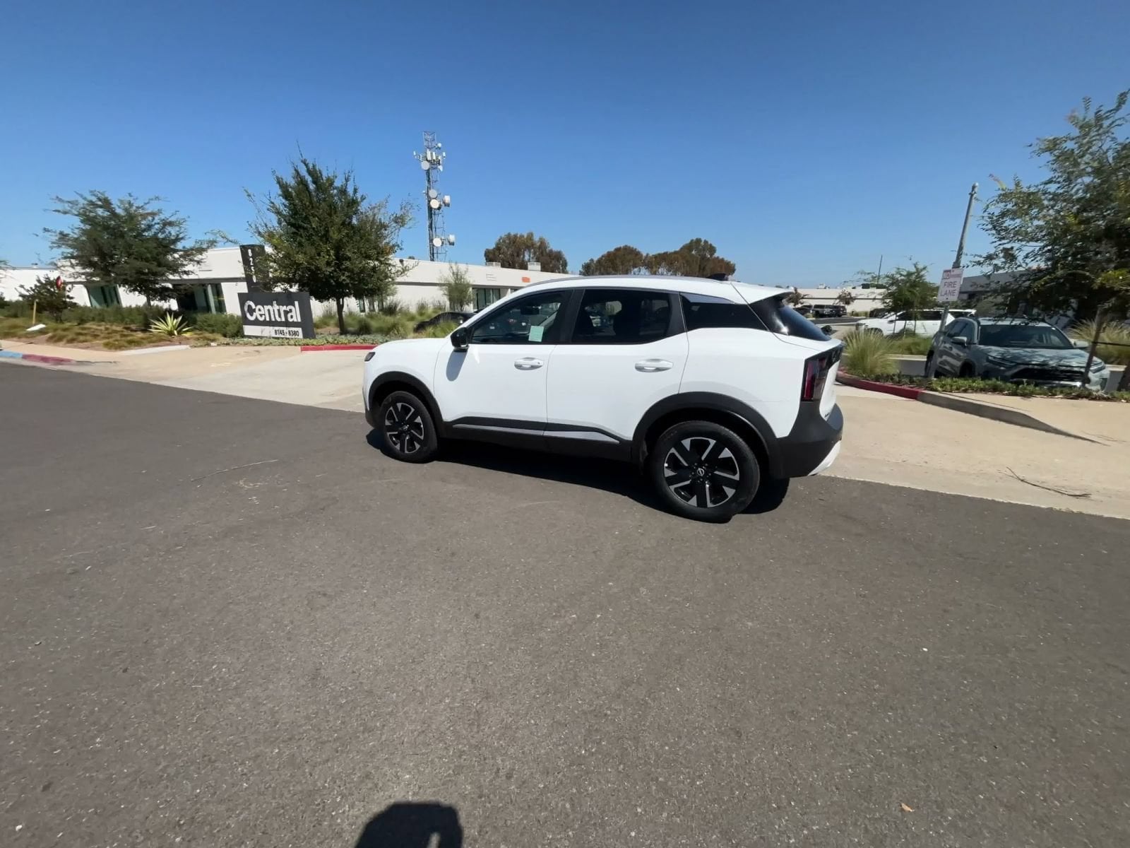 Thumbnail: 2026 Nissan Kicks - 12