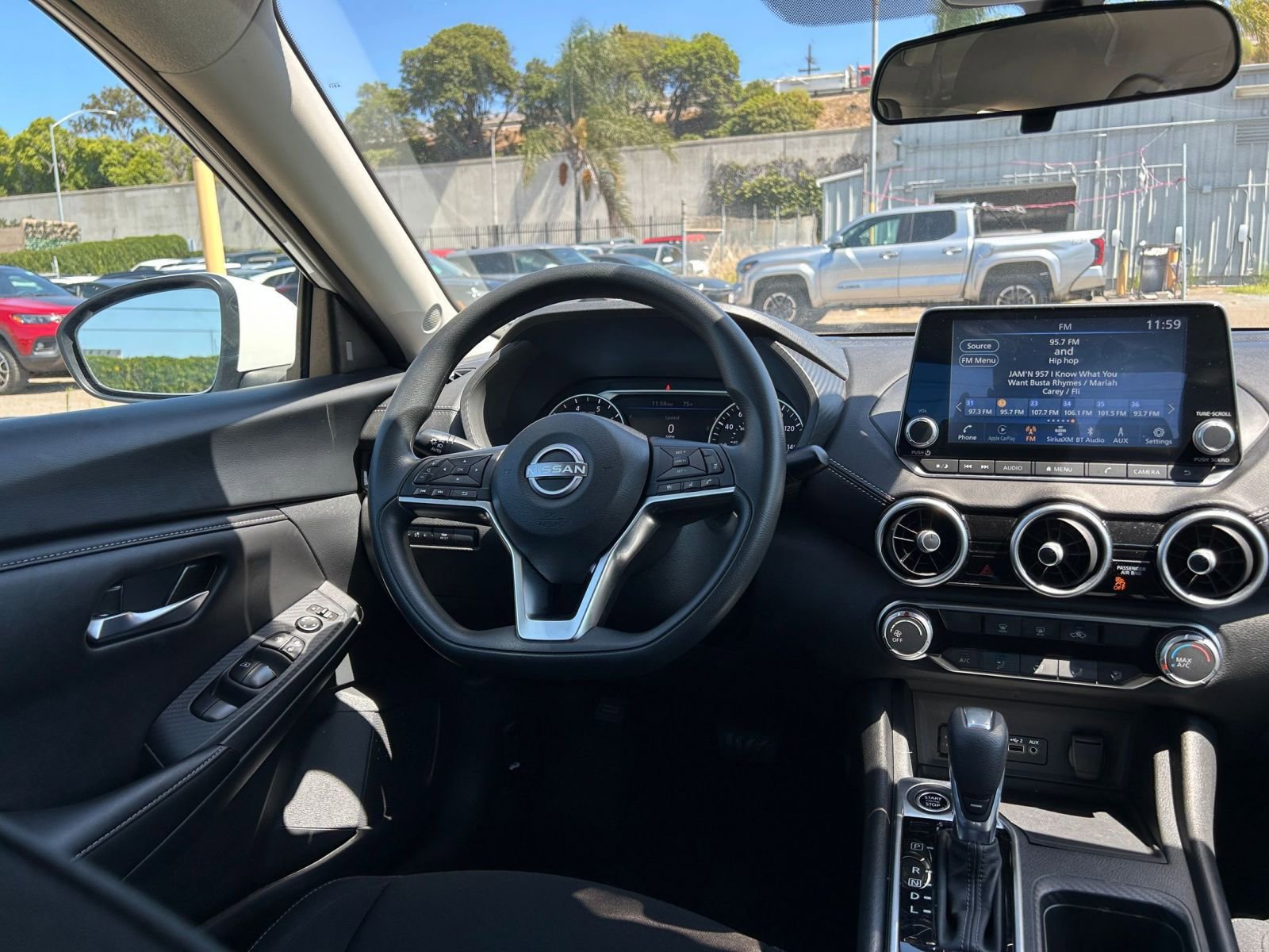 Thumbnail: 2024 Nissan Sentra - 32
