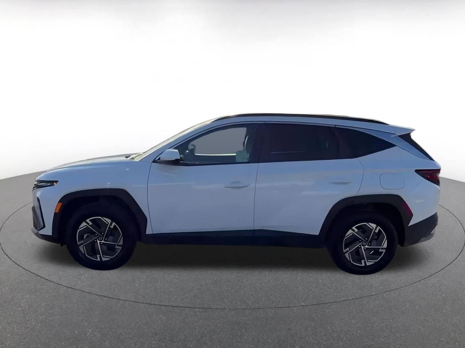 Thumbnail: 2025 Hyundai Tucson - 9