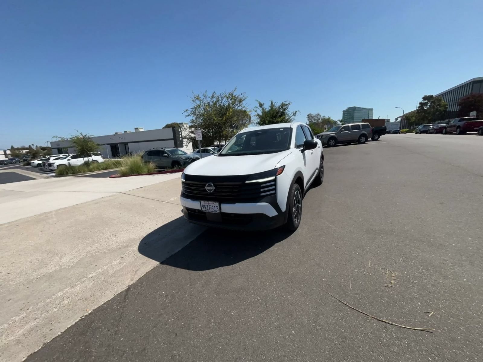 Thumbnail: 2026 Nissan Kicks - 8