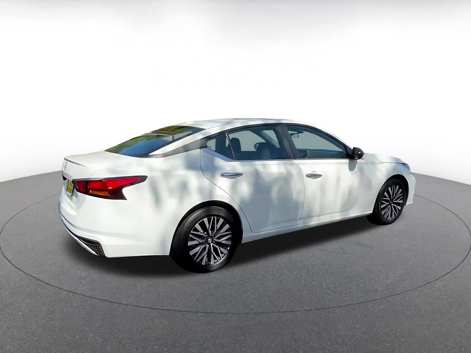 Thumbnail: 2025 Nissan Altima - 13