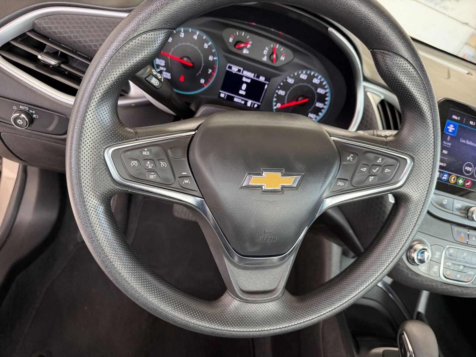 Thumbnail: 2023 Chevrolet Malibu - 28