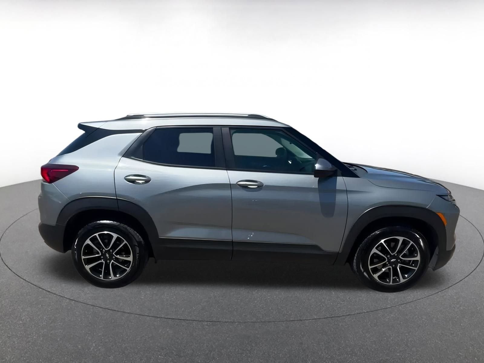 Thumbnail: 2024 Chevrolet TrailBlazer - 16