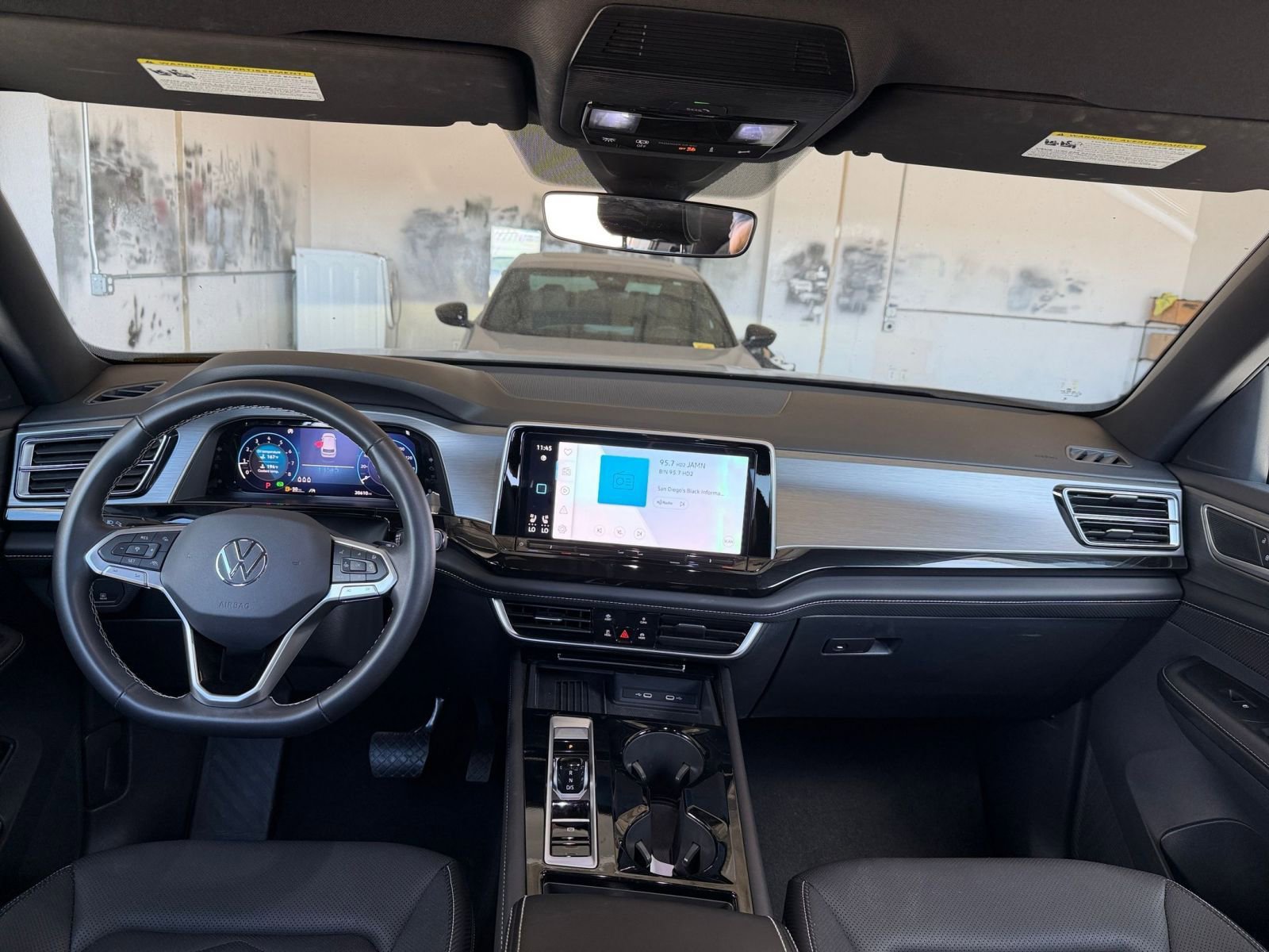 Thumbnail: 2025 Volkswagen Atlas - 33