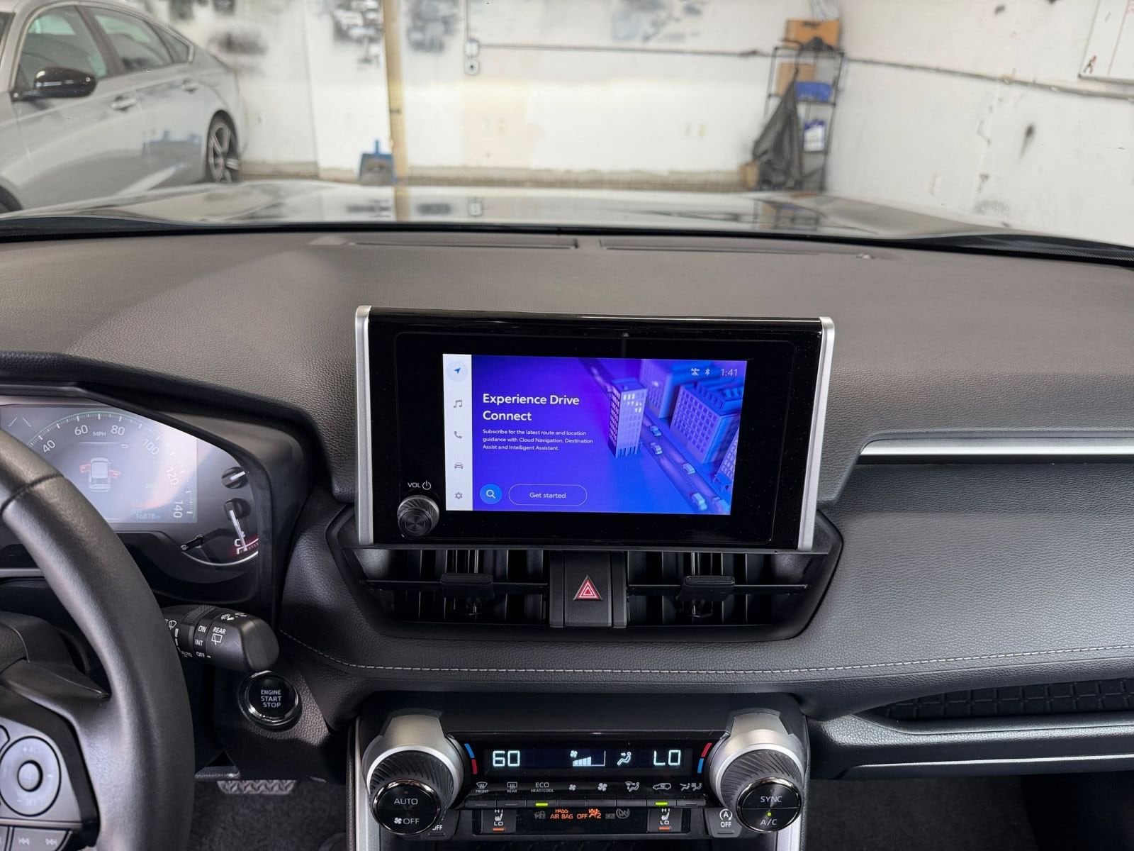 Thumbnail: 2025 Toyota RAV4 - 21