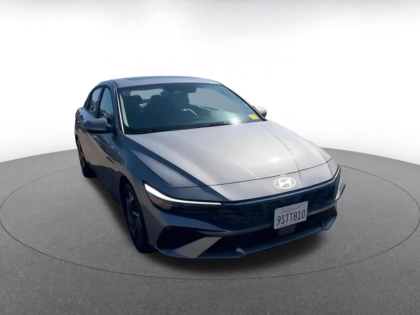 Thumbnail: 2025 Hyundai Elantra - 3