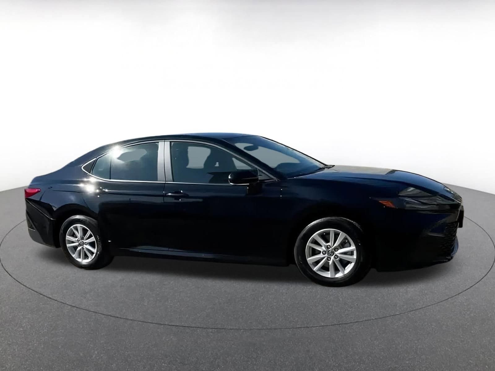 Thumbnail: 2025 Toyota Camry - 15