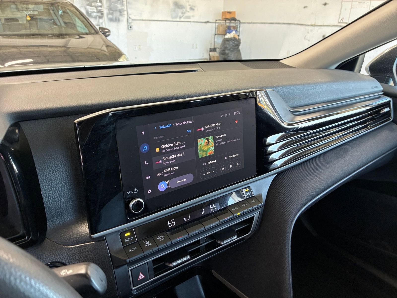 Thumbnail: 2025 Toyota Camry - 20