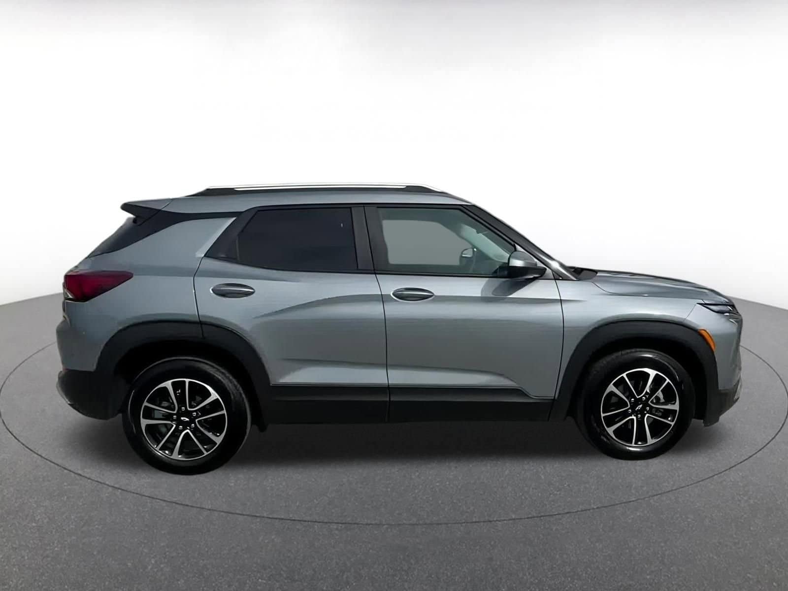 Thumbnail: 2025 Chevrolet TrailBlazer - 16