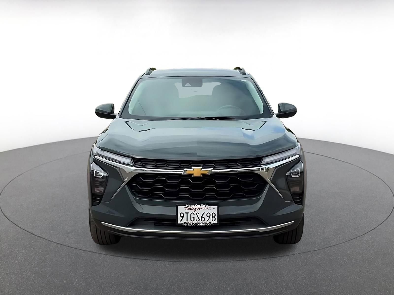 Thumbnail: 2025 Chevrolet Trax - 4