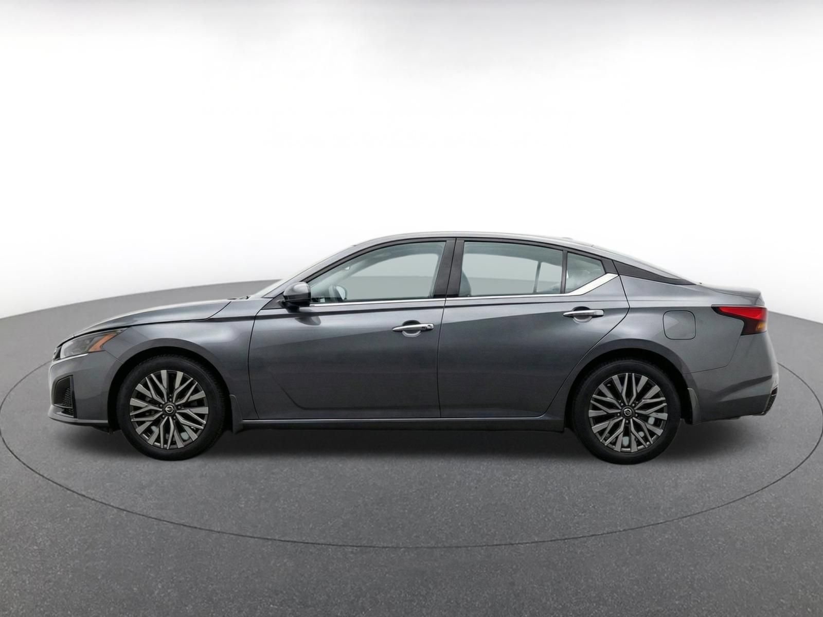 Thumbnail: 2025 Nissan Altima - 4