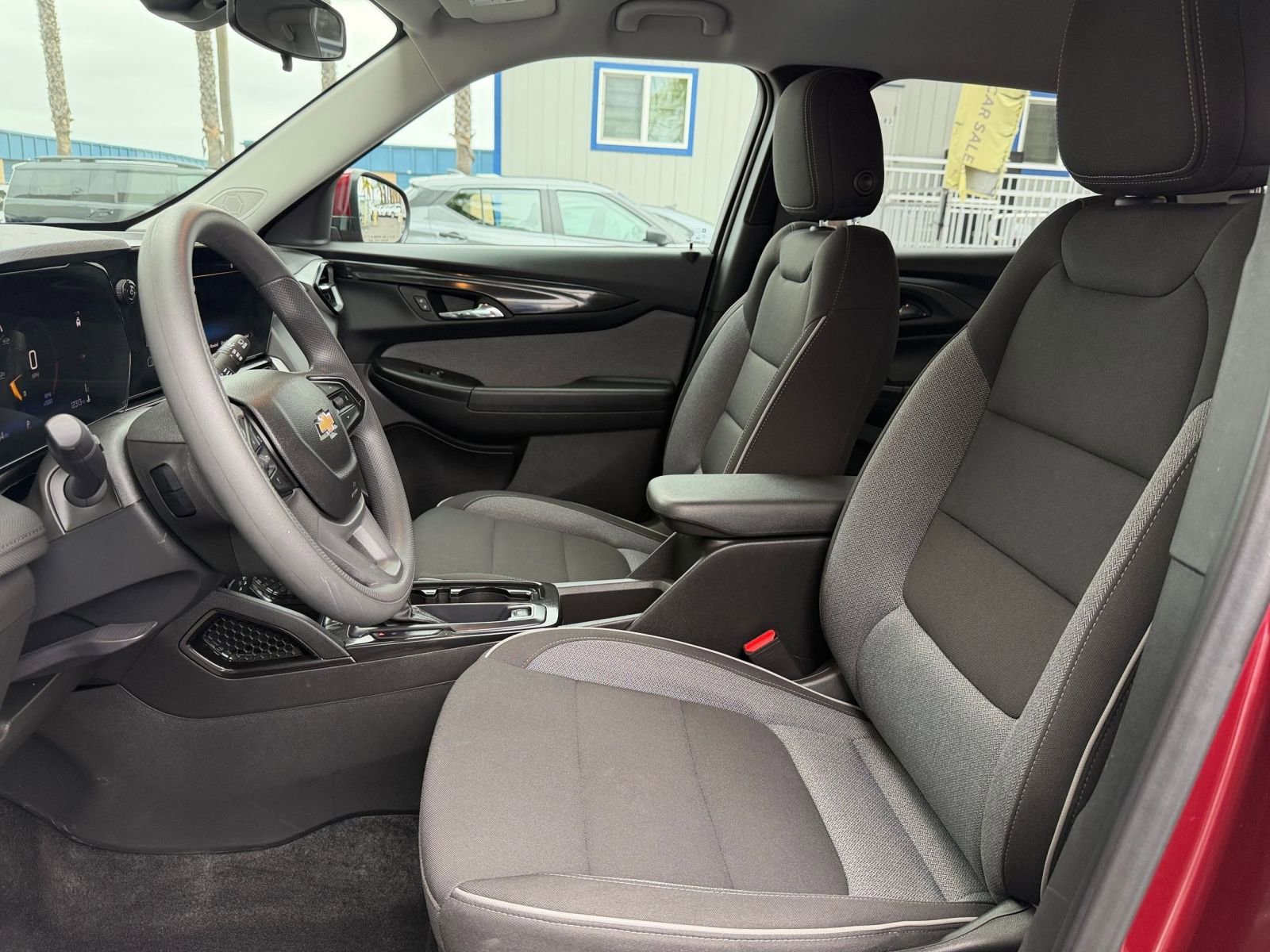 Thumbnail: 2025 Chevrolet TrailBlazer - 24