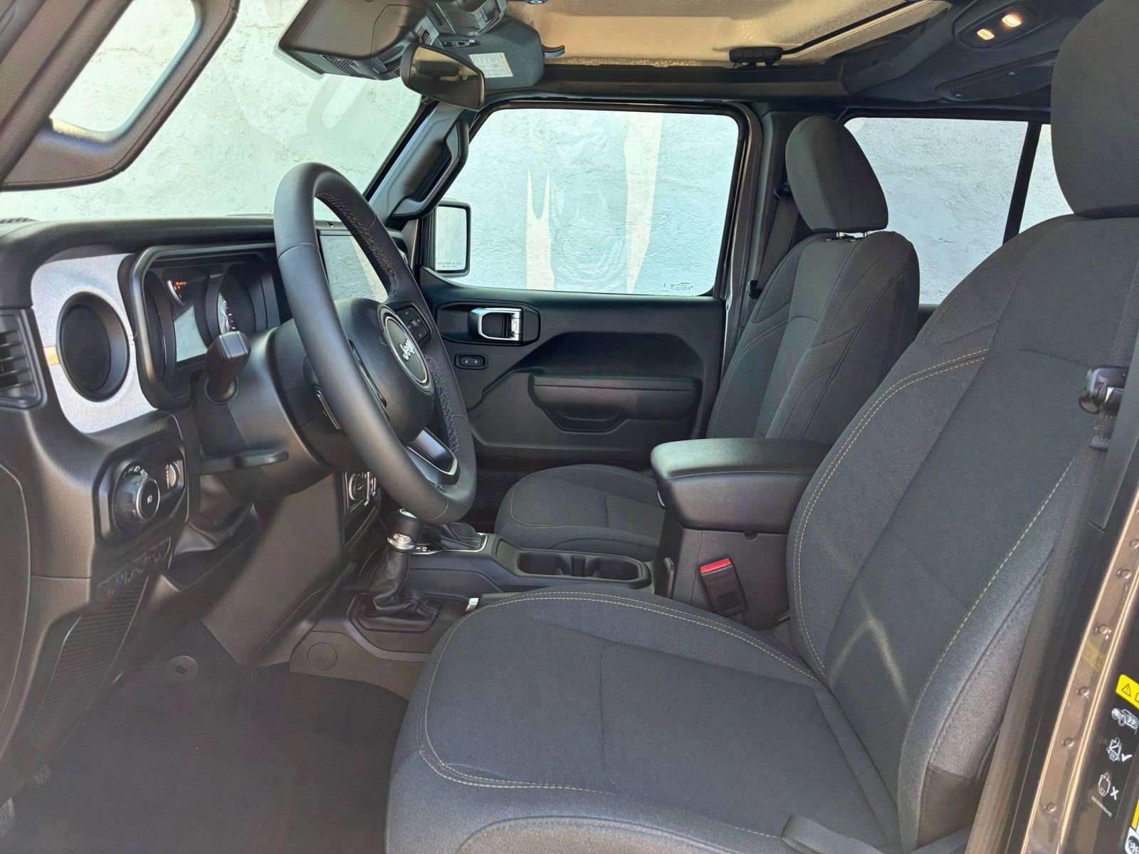Thumbnail: 2025 Jeep Wrangler - 25