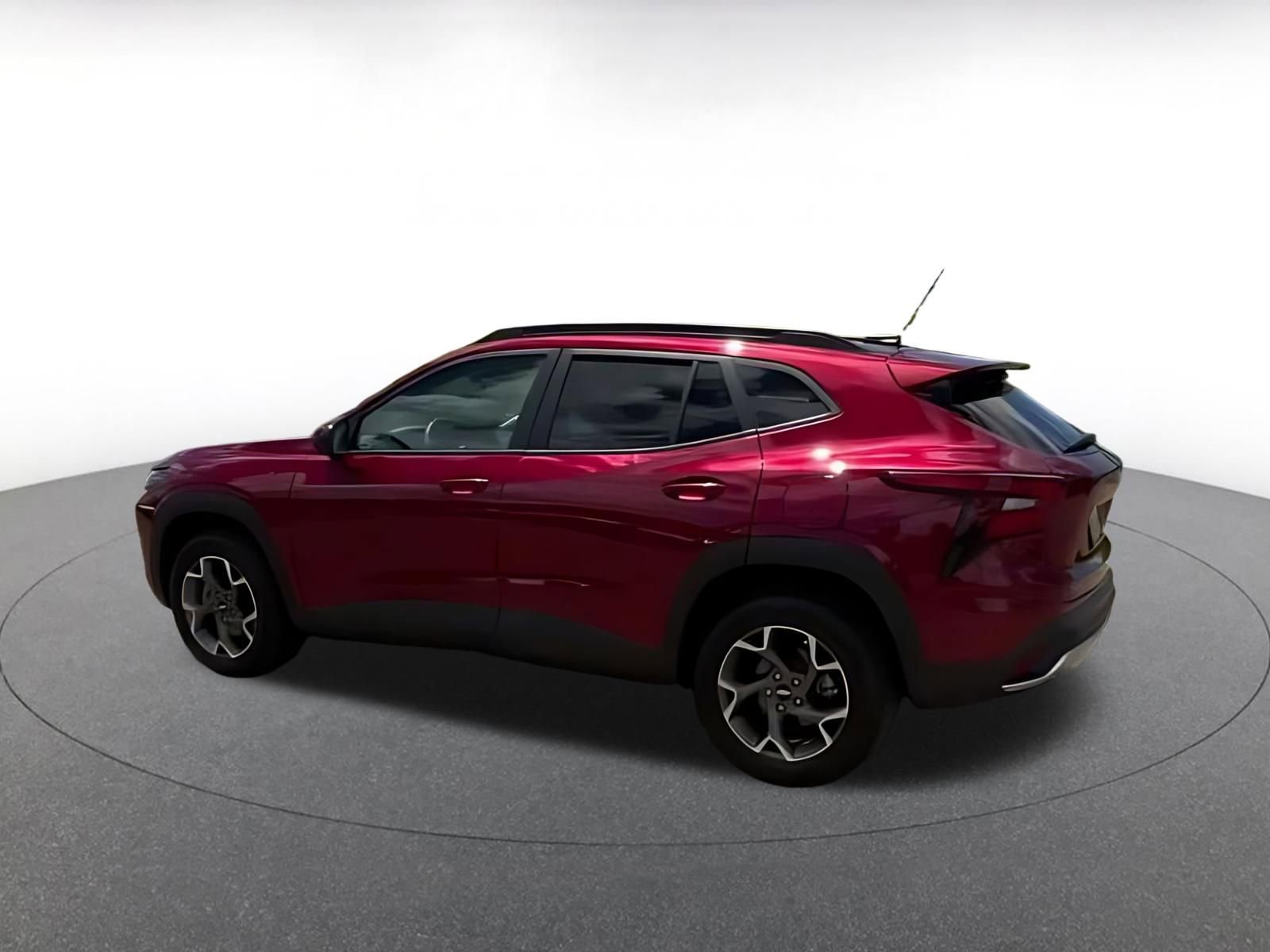 Thumbnail: 2025 Chevrolet Trax - 16