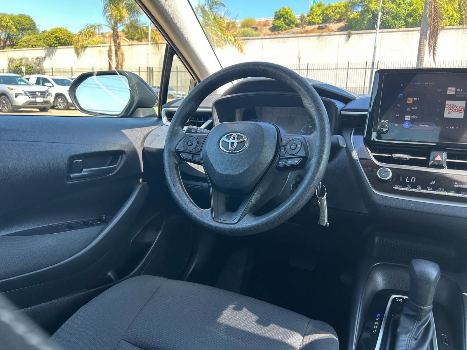 Thumbnail: 2025 Toyota Corolla - 32