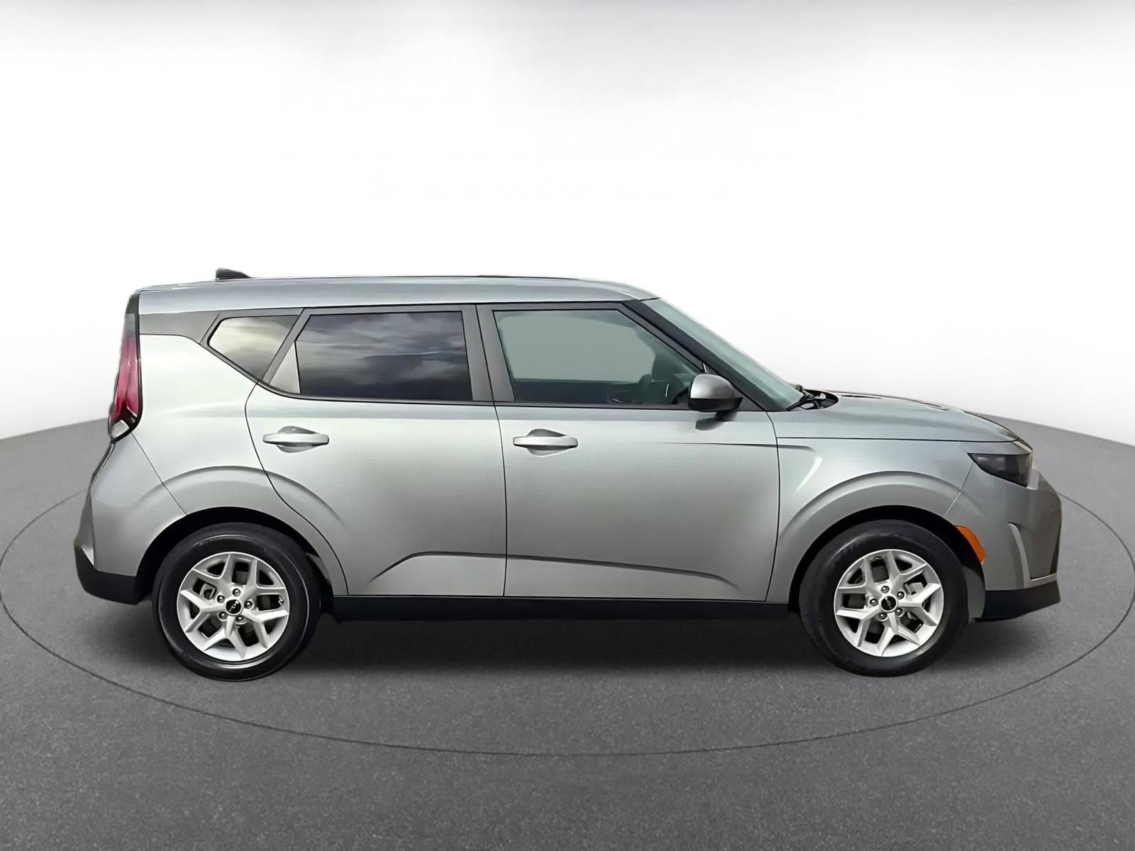 Thumbnail: 2025 Kia Soul - 16