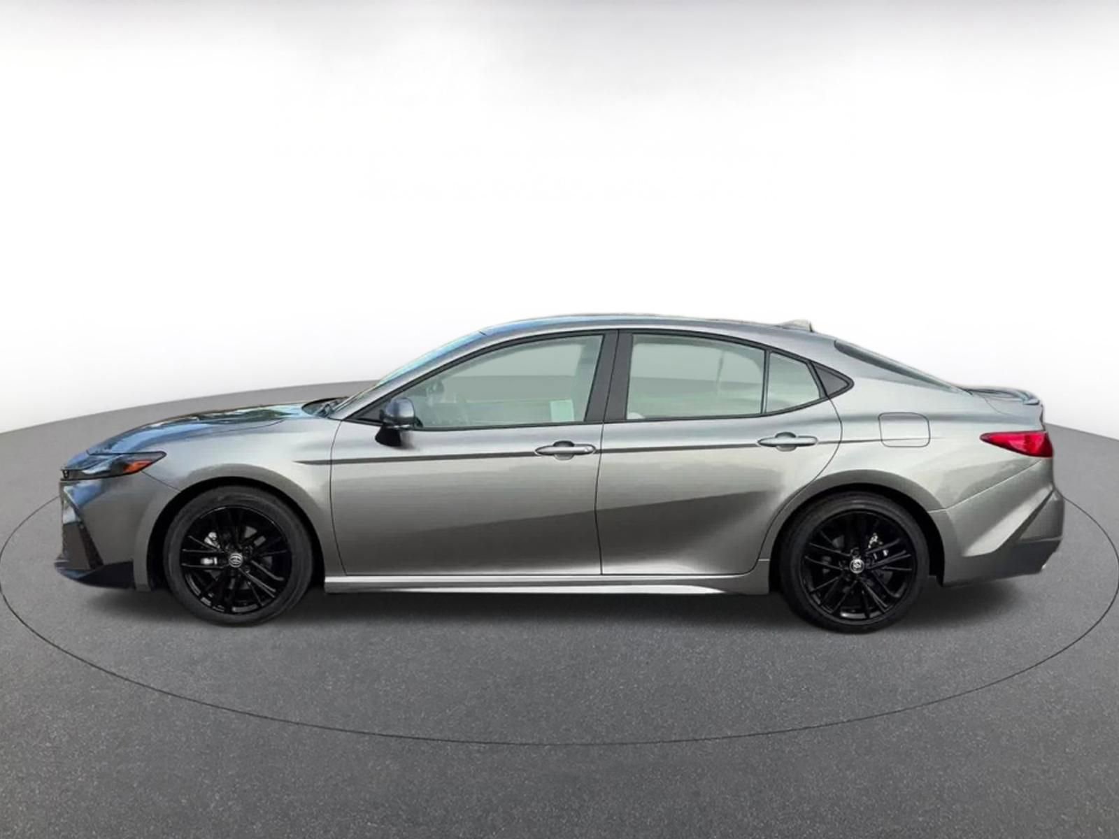 Thumbnail: 2025 Toyota Camry - 9