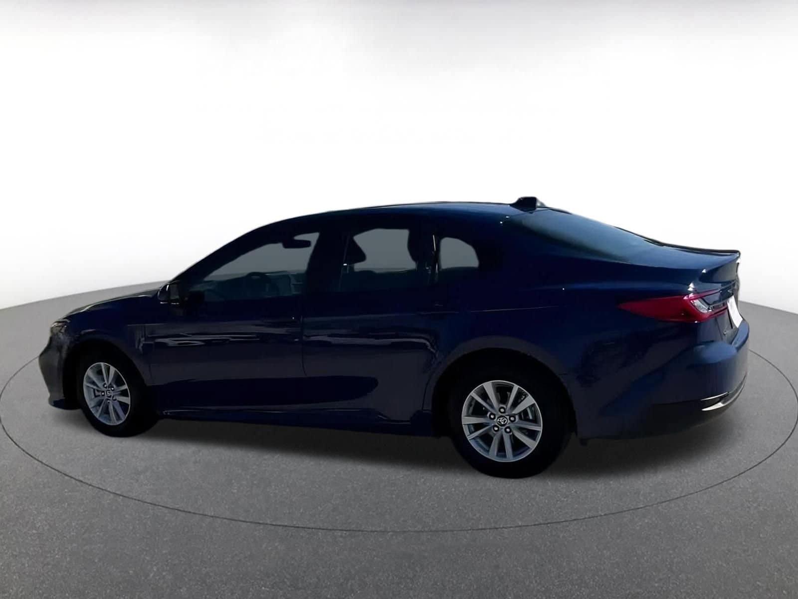 Thumbnail: 2025 Toyota Camry - 14