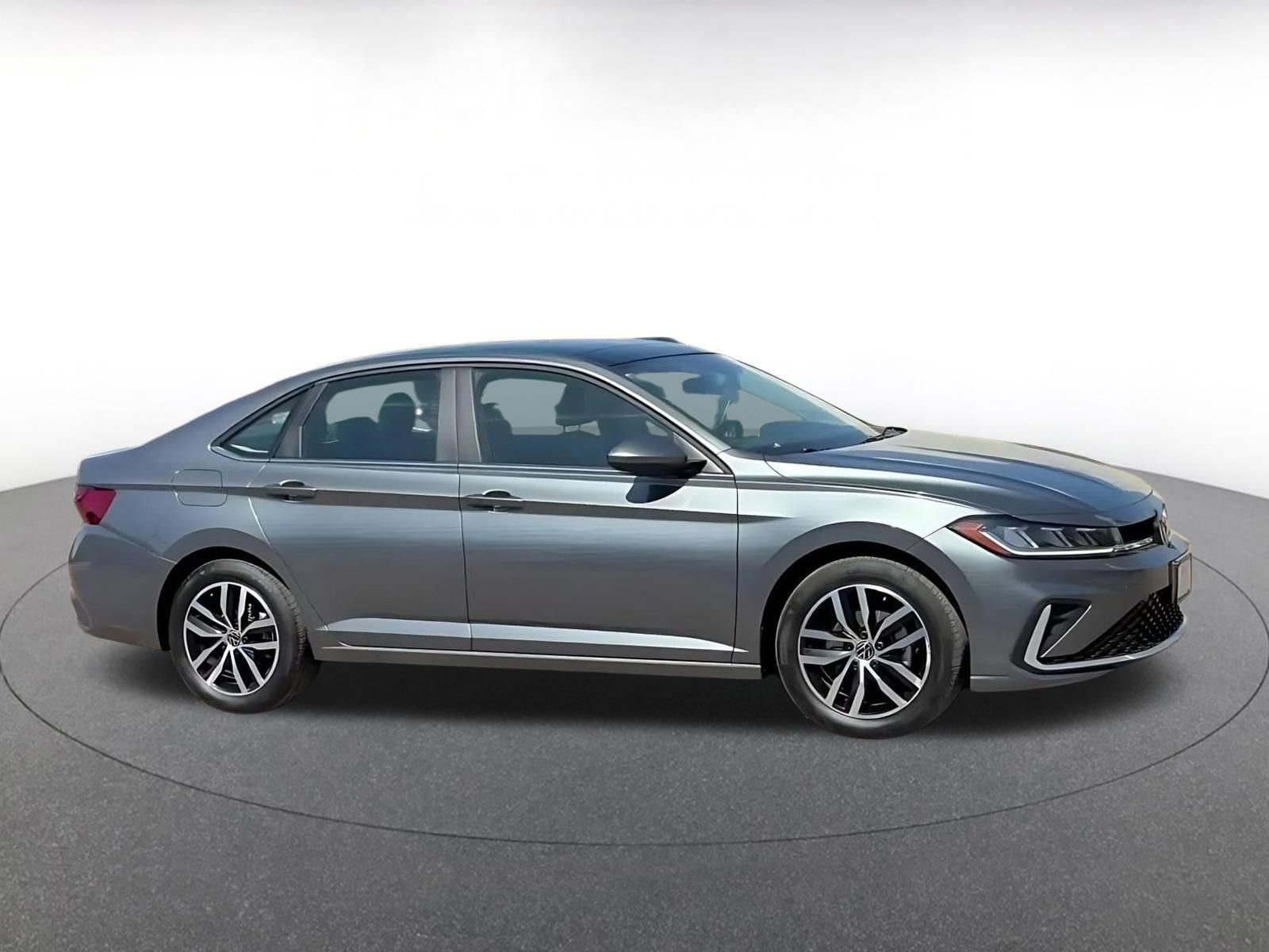 Thumbnail: 2025 Volkswagen Jetta - 16