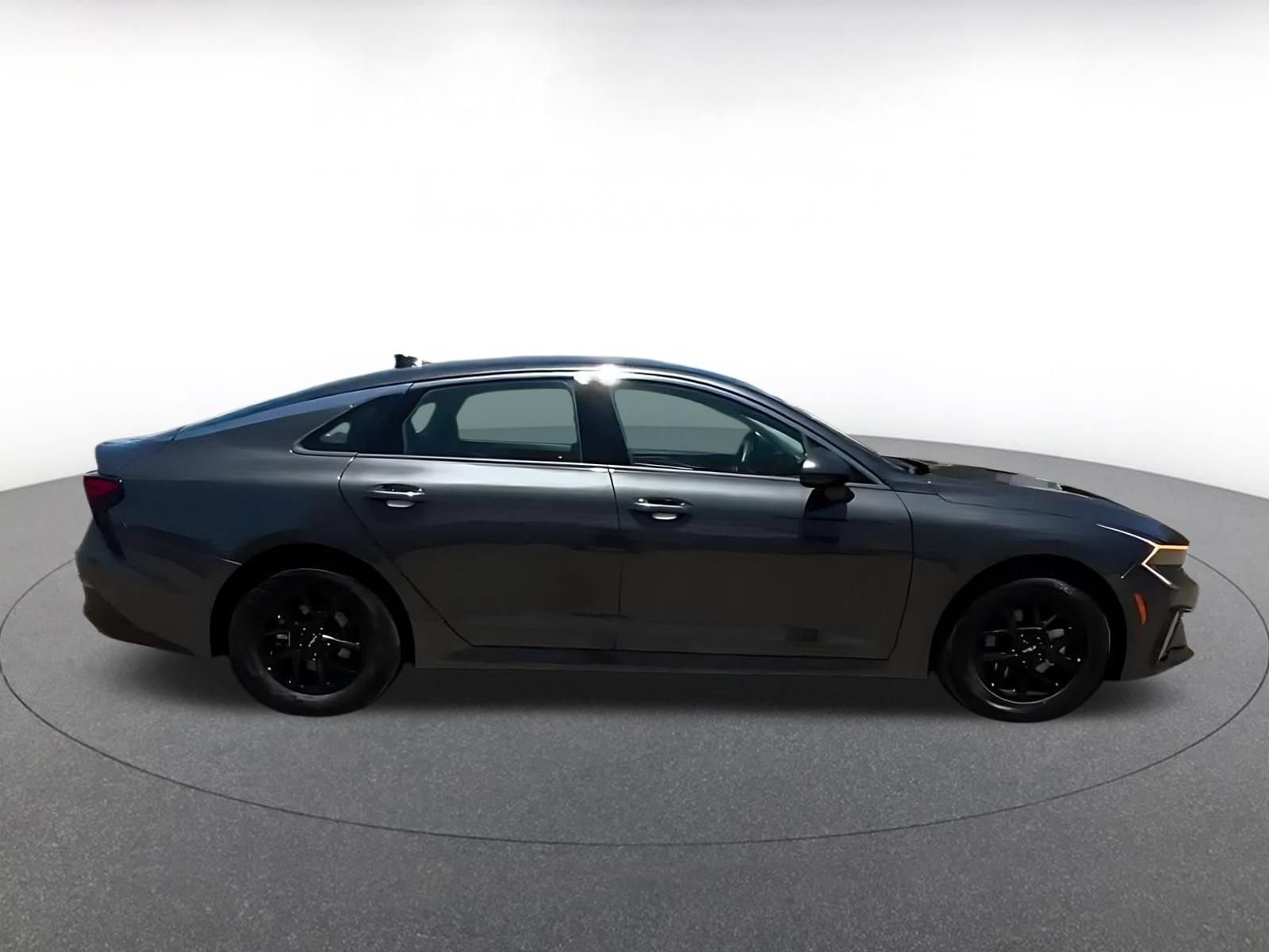 Thumbnail: 2025 Kia K5 - 14