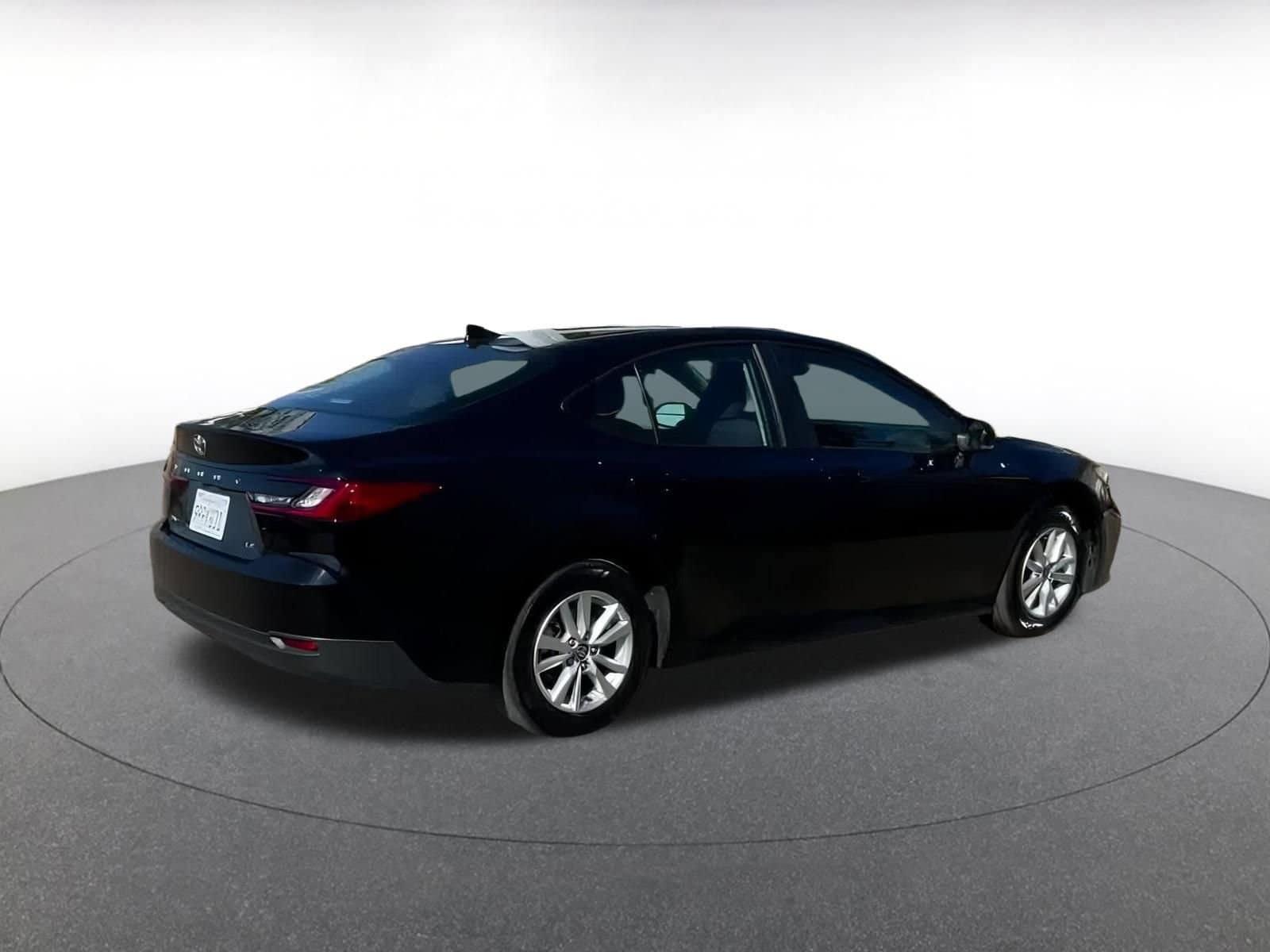 Thumbnail: 2025 Toyota Camry - 11