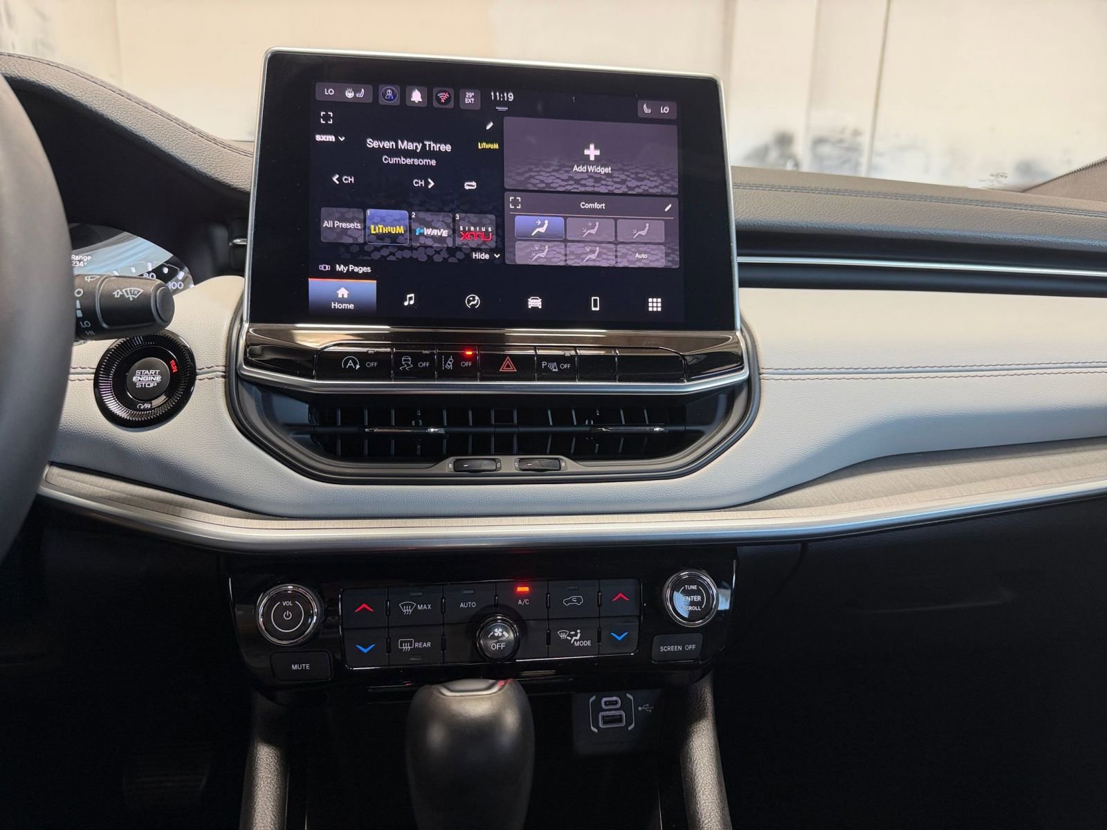 Thumbnail: 2025 Jeep Compass - 18