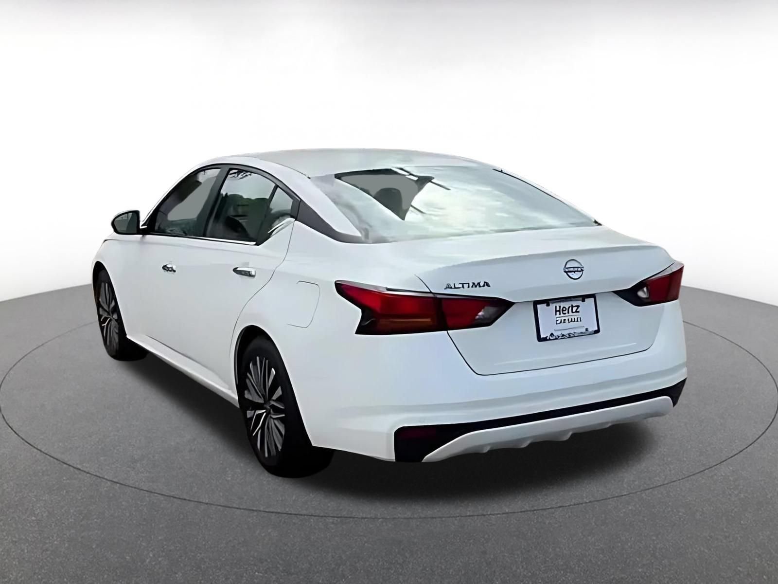 Thumbnail: 2025 Nissan Altima - 13