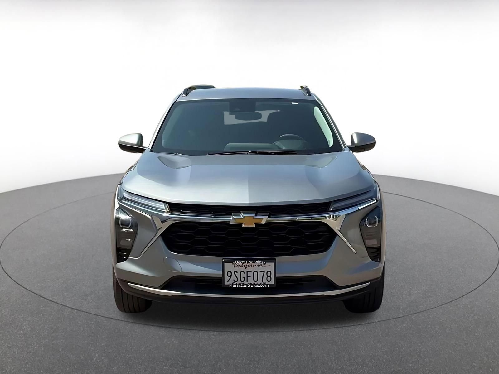Thumbnail: 2025 Chevrolet Trax - 4