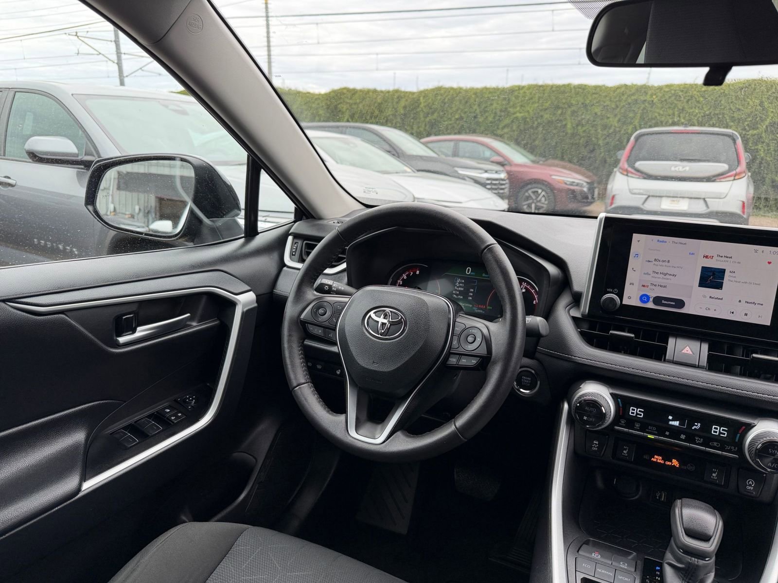 Thumbnail: 2025 Toyota RAV4 - 34