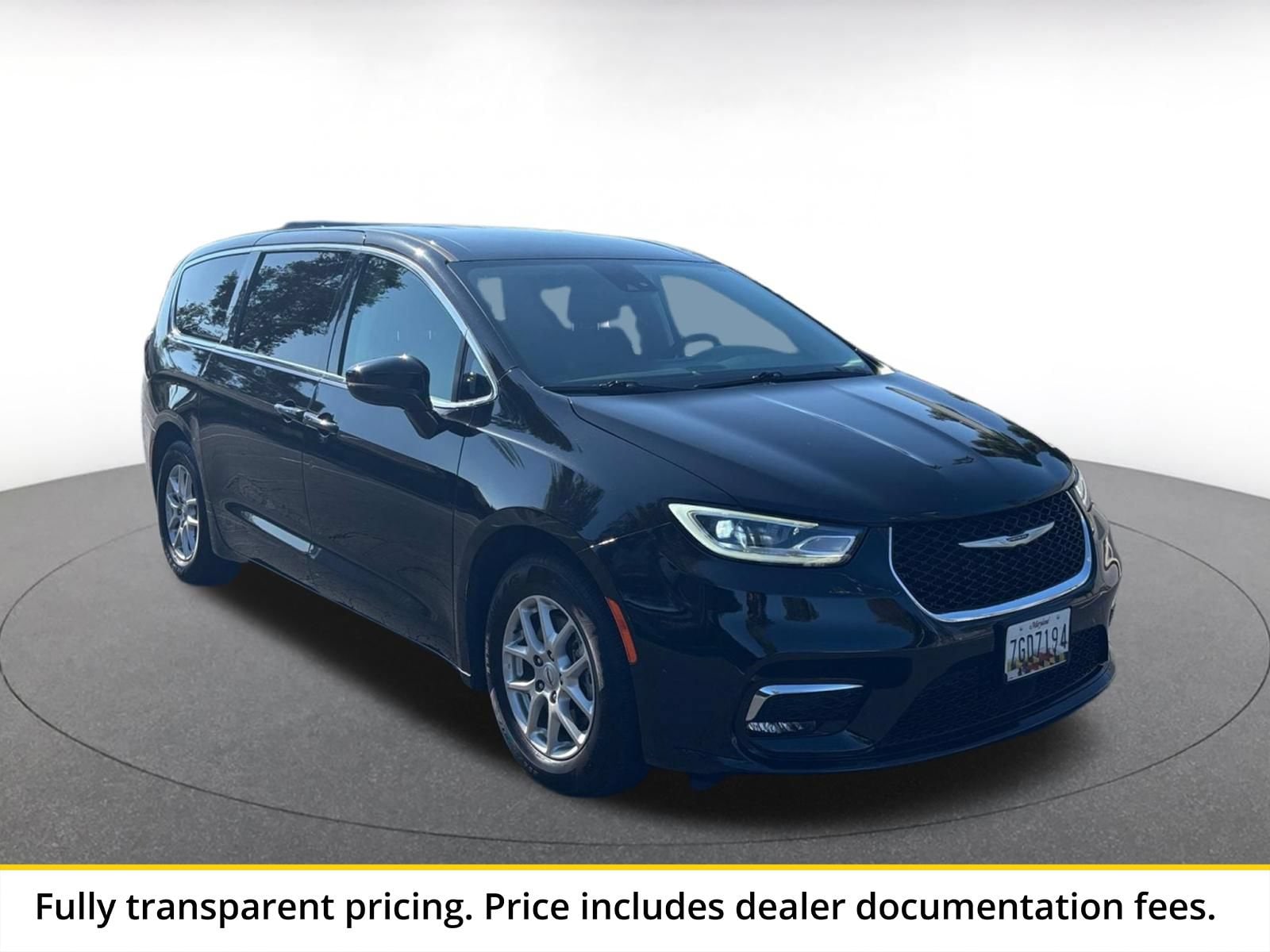 Thumbnail: 2024 Chrysler Pacifica - 1