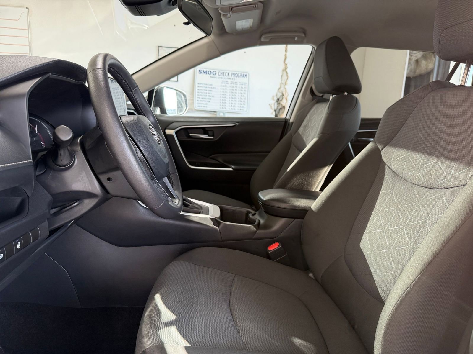 Thumbnail: 2025 Toyota RAV4 - 27