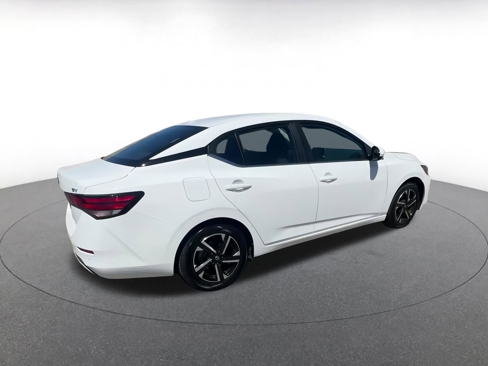 Thumbnail: 2024 Nissan Sentra - 15