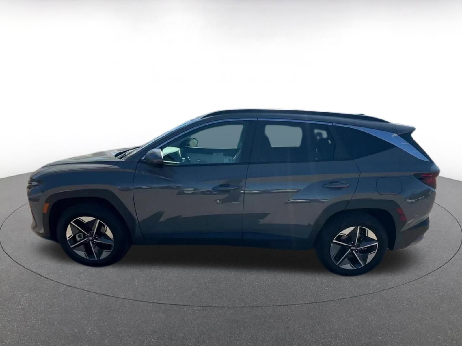Thumbnail: 2025 Hyundai Tucson - 9