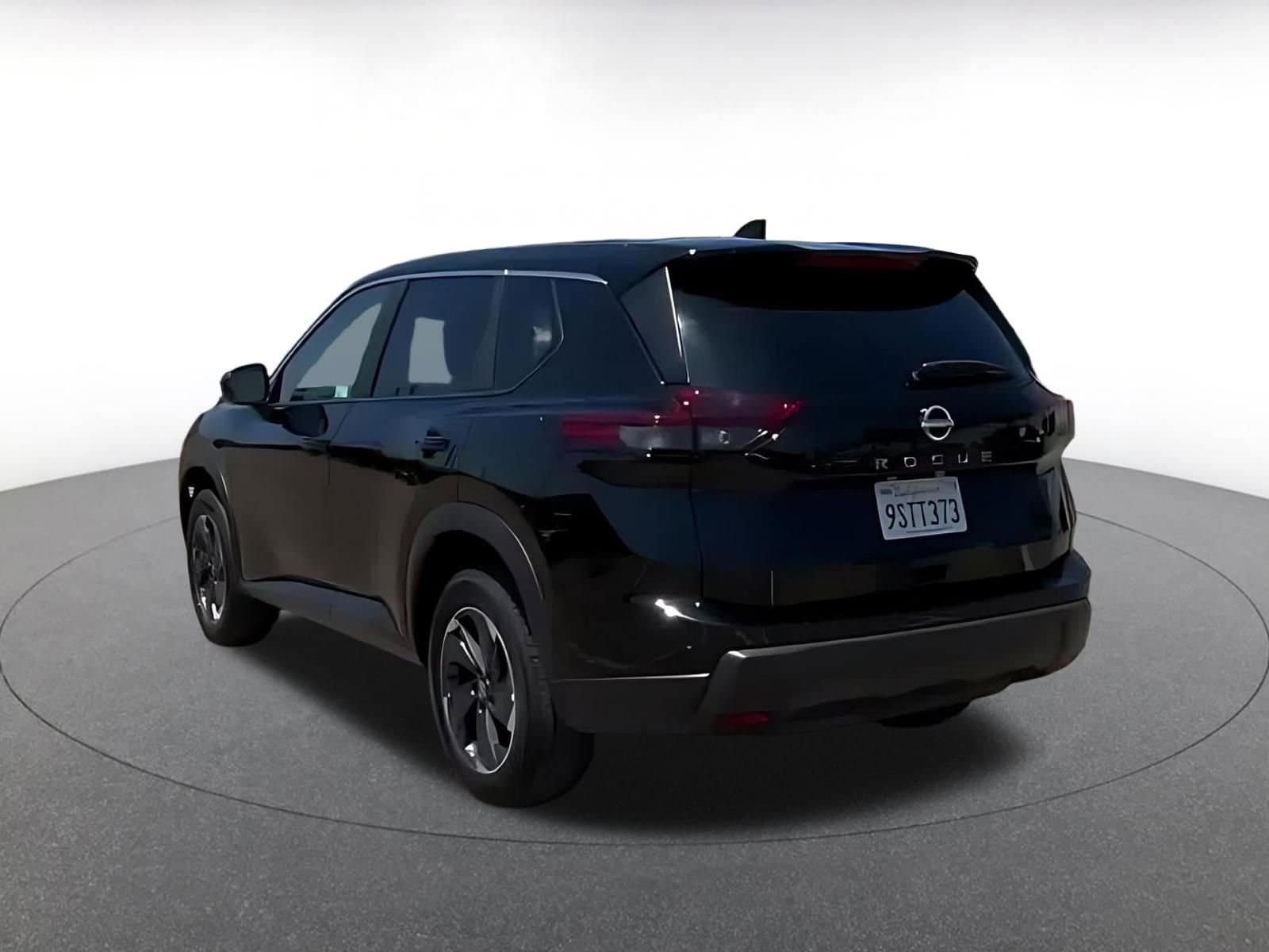Thumbnail: 2025 Nissan Rogue - 10