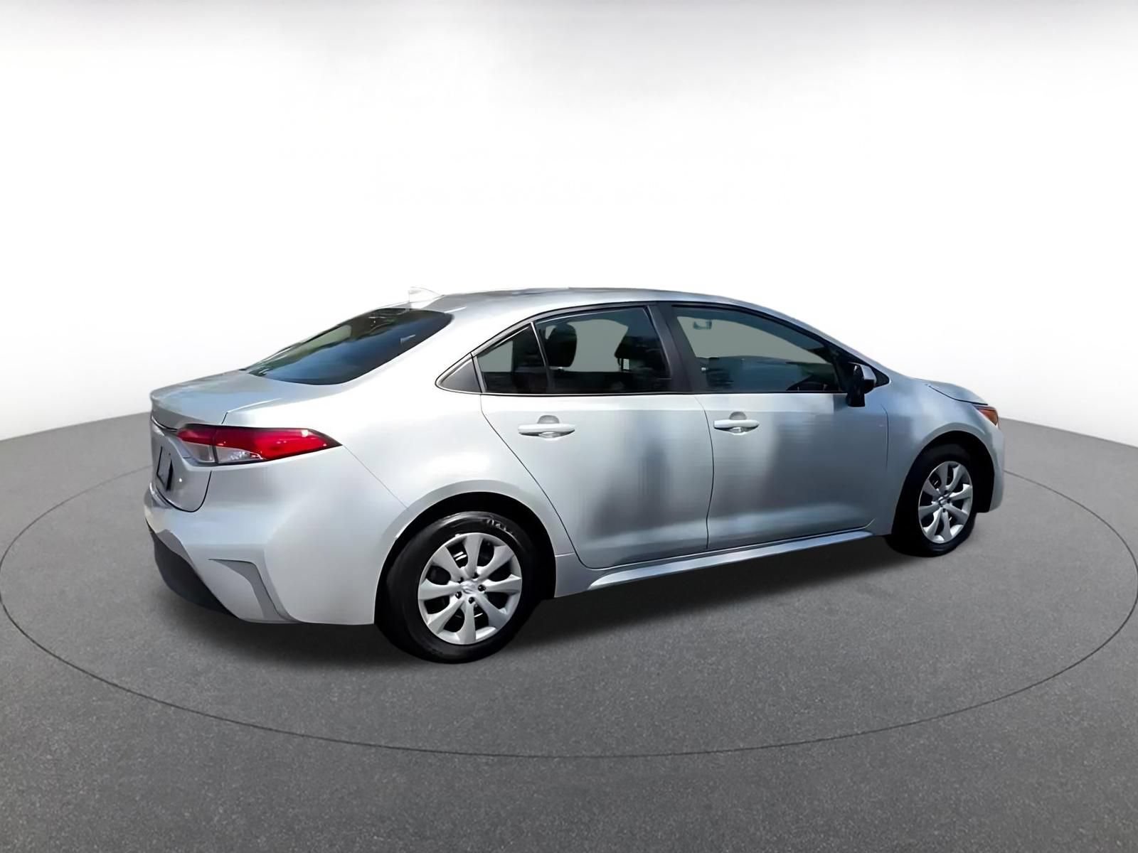 Thumbnail: 2025 Toyota Corolla - 15
