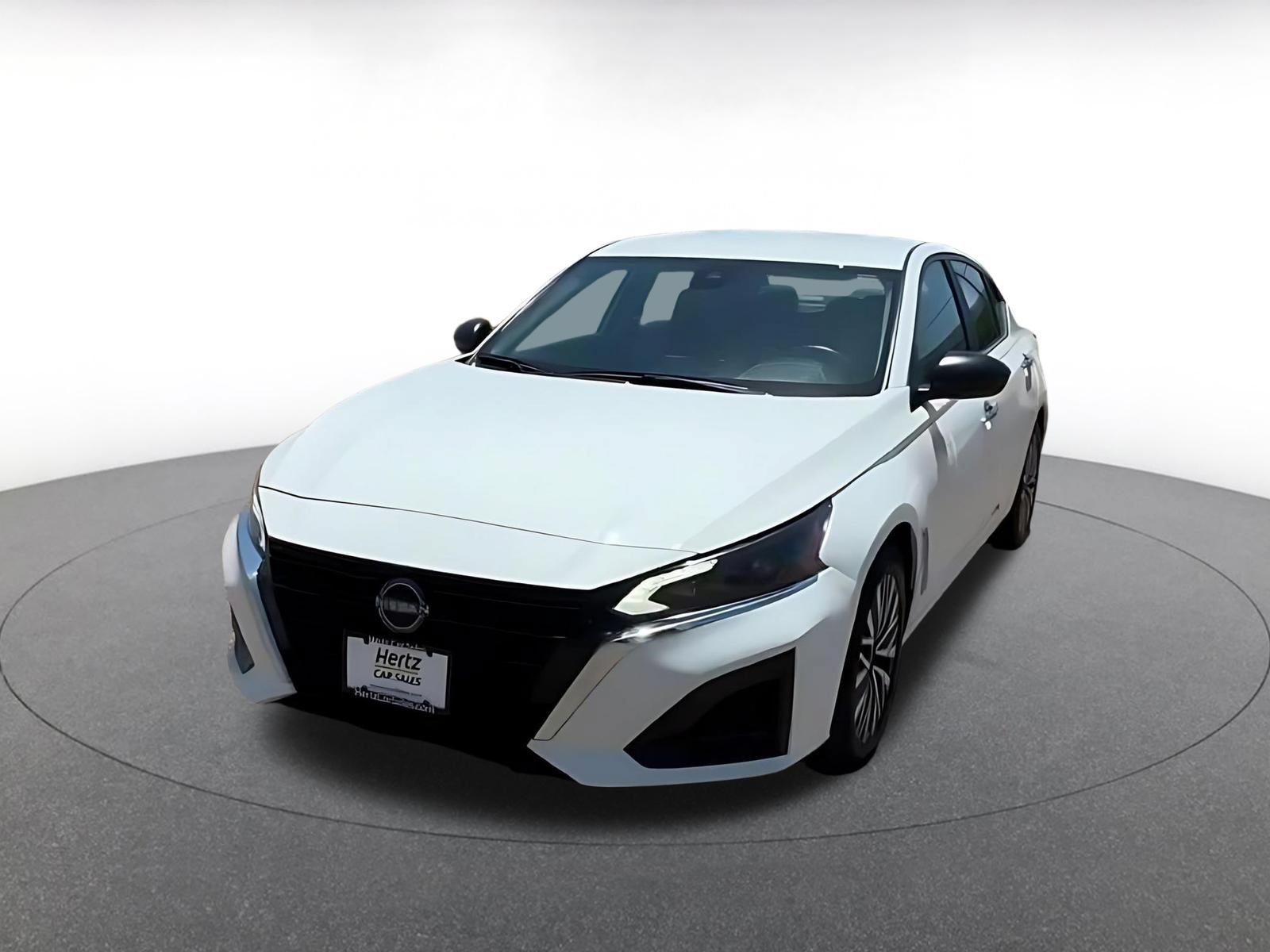 Thumbnail: 2025 Nissan Altima - 7