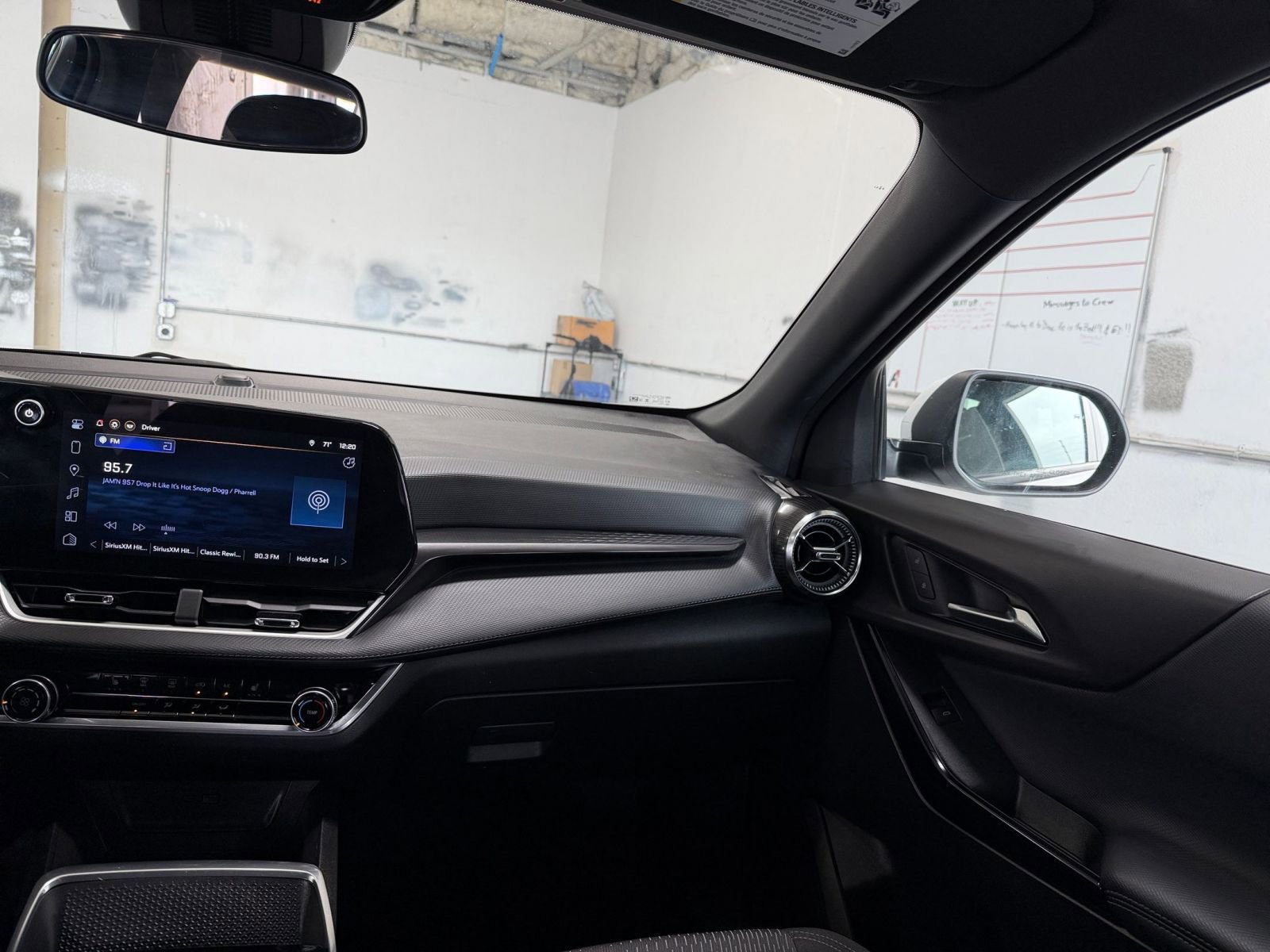 Thumbnail: 2025 Chevrolet Equinox - 34