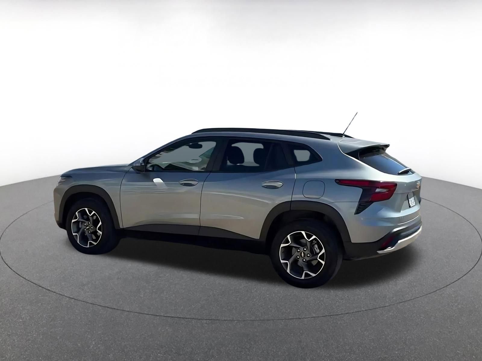 Thumbnail: 2025 Chevrolet Trax - 10