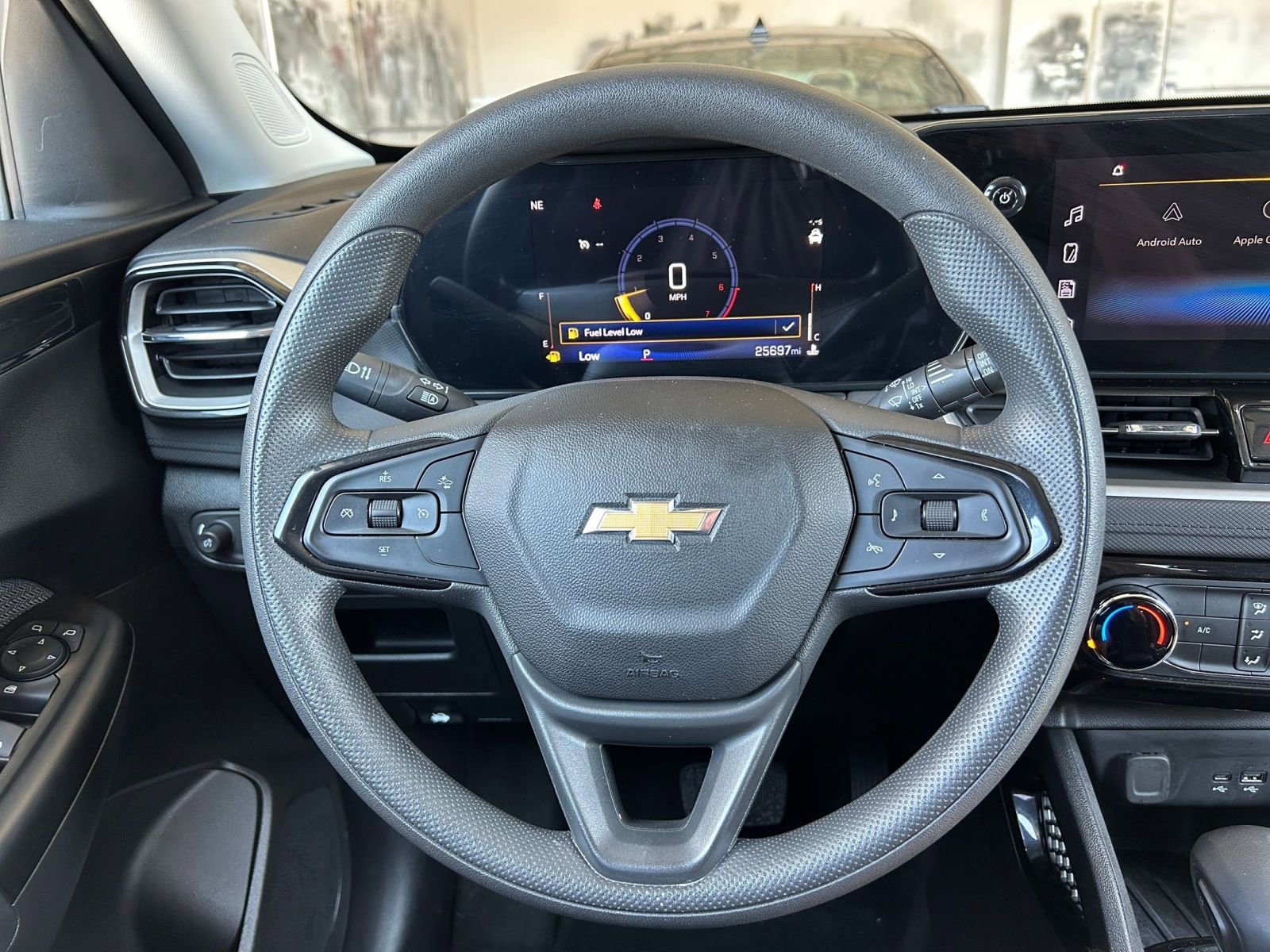 Thumbnail: 2024 Chevrolet TrailBlazer - 25