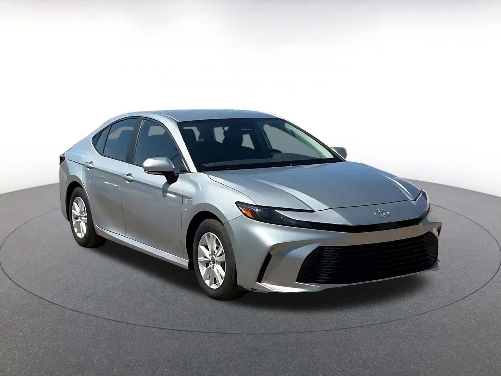 Thumbnail: 2025 Toyota Camry - 3