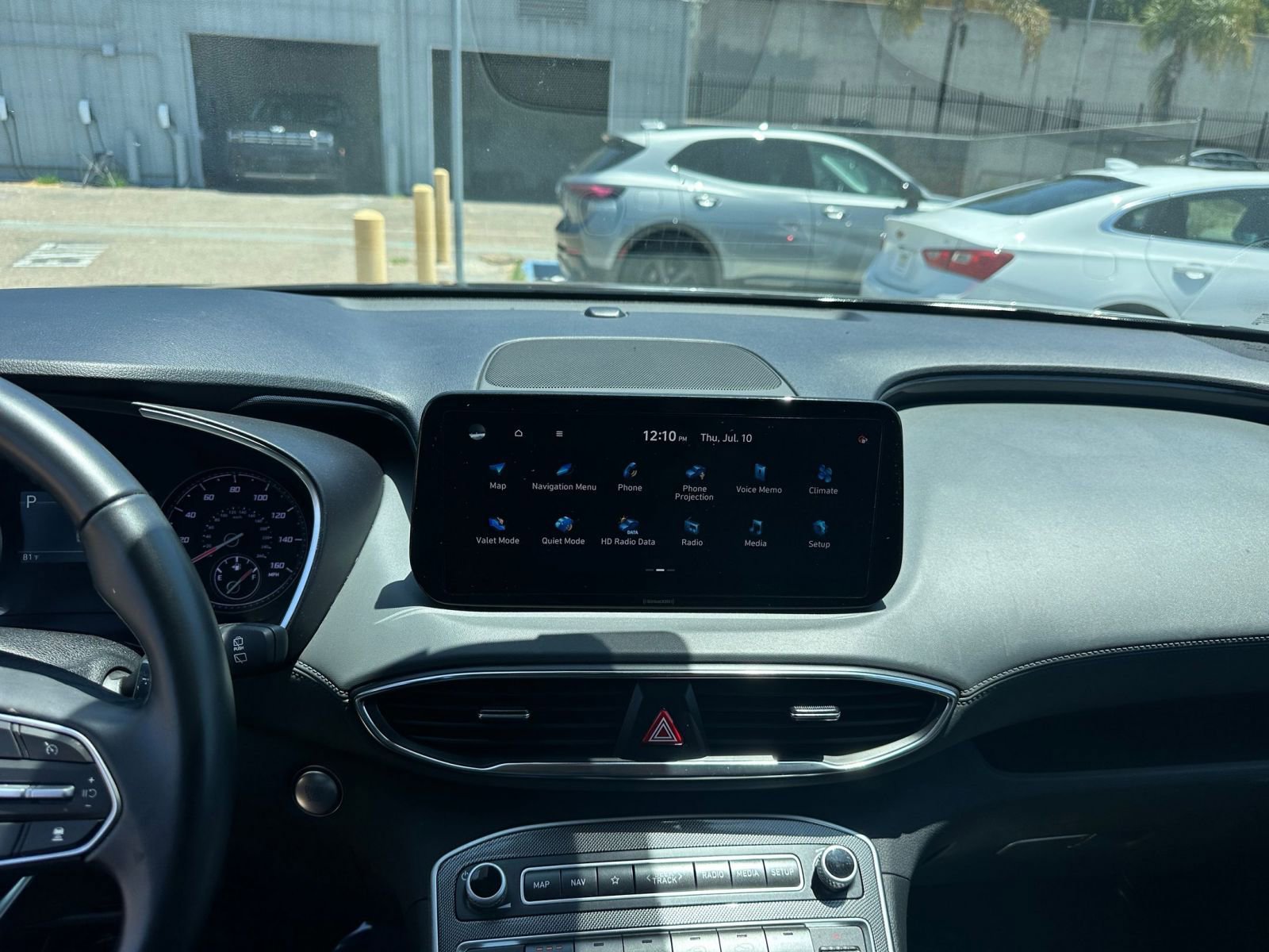 Thumbnail: 2023 Hyundai Santa Fe - 18